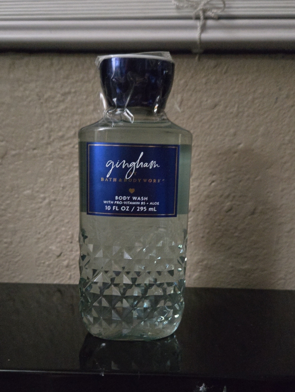 Bath & Body Works Gingham Body Wash - Navy Label